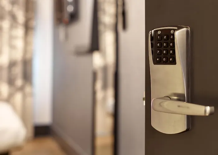 Paris Cdg Aeroport 2* 루와시 앙 프랑스