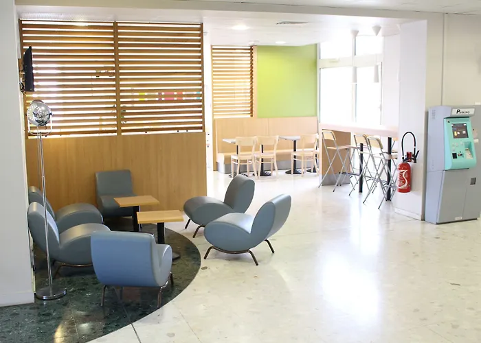 Paris Cdg Aeroport Hotel 2*